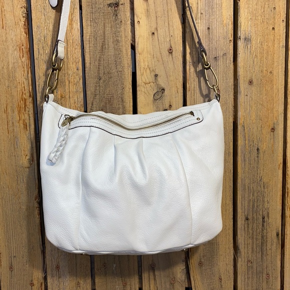B Makowsky White Leather Shoulder Bag - Picture 7 of 12
